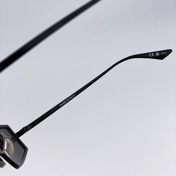 Balenciaga BB0192S 001 Sunglasses Black Shiny Rectangle Unisex main image 13